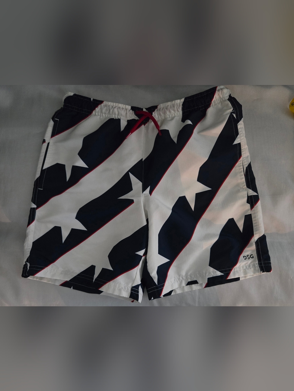 Boys DSG Swim Shorts Patrotic Stars Design Sz 14/16 Pockets Lined Drawstring Euc
